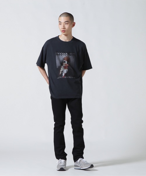 REMI RELIEF(レミレリーフ)の「REMI RELIEF(レミレリーフ)LW加工20/-天竺 別注BIGサイズT(LESS IS MORE KC)(Tシャツ/カットソー・メンズ・ブラック・L/M/XL)」の14枚目の写真