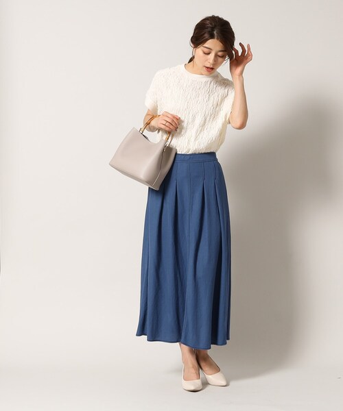 Cutie Blonde（キューティーブロンド）の「◆フェミニンもカジュアルも！ 花柄シボシボ トップス（Tシャツ/カットソー・レディース・ブラウン系/ブルー/ブラック/アイボリー・00）」の5枚目の写真