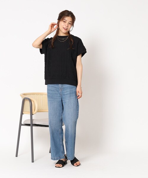 Cutie Blonde（キューティーブロンド）の「◆フェミニンもカジュアルも！ 花柄シボシボ トップス（Tシャツ/カットソー・レディース・ブラウン系/ブルー/ブラック/アイボリー・00）」の11枚目の写真