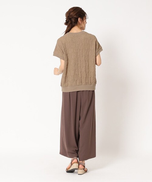 Cutie Blonde（キューティーブロンド）の「◆フェミニンもカジュアルも！ 花柄シボシボ トップス（Tシャツ/カットソー・レディース・ブラウン系/ブルー/ブラック/アイボリー・00）」の19枚目の写真