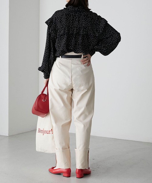 BONLECILL（ボンルシール）の「カラーステッチロールアップハイウエストチノパンツ（チノパンツ・レディース・ネイビー/カーキ/アイボリー/ベージュ・S/M/L）」の12枚目の写真