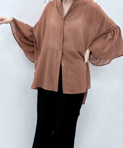 LEPSIM（レプシィム）の「シアーチュニック5分袖羽織り　961211（シャツ/ブラウス・レディース・キャメル/ブルー/ブラック/オフホワイト・FREE）」の4枚目の写真