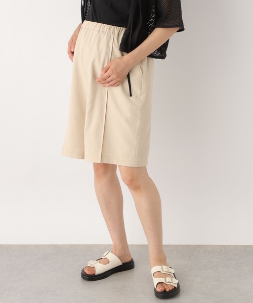 LEPSIM(レプシィム)の「【産前・産後対応】マタニティ/リネンライクタックハーフパンツ 961398(マタニティウェア/グッズ・レディース・ブラック/ベージュ・FREE)」の1枚目の写真