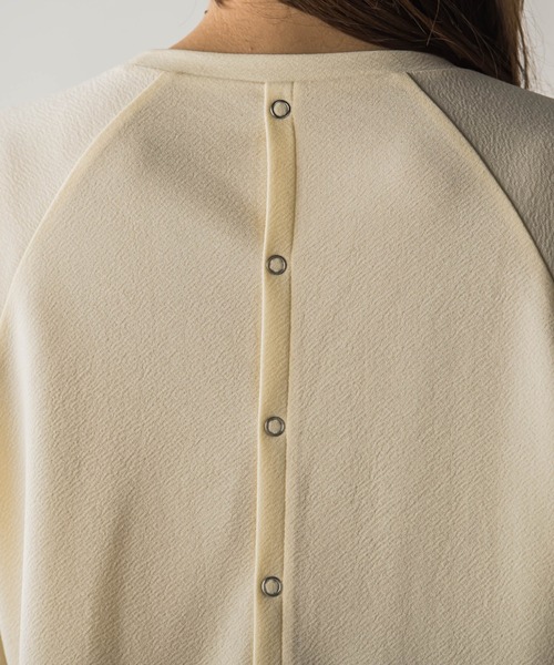 MAYSON GREY（メイソングレイ）の「プリーツドッキングプルオーバー（Tシャツ/カットソー・レディース・オフホワイト/グリーン/チャコールグレー・M）」の14枚目の写真