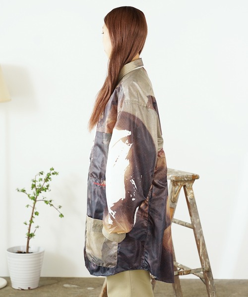 bodysong.(ボディソング)の「BODYSONG./ボディソング MASTERPIECE SH シャツ 総柄シャツ(シャツ/ブラウス・メンズ・ブラウン・FREE)」の2枚目の写真