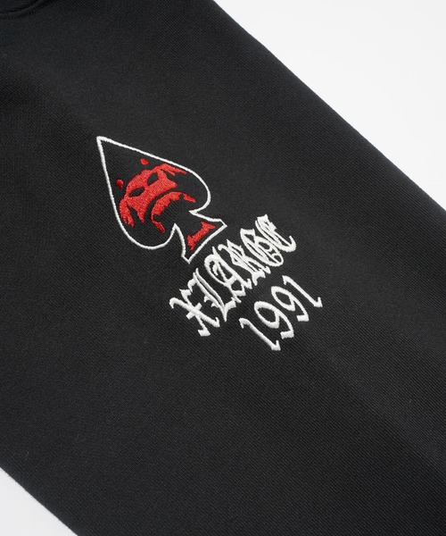 XLARGE（エクストララージ）の「OLD ENGLISH LOGO ZIP HOODED