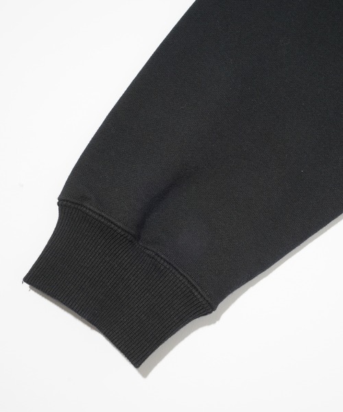 XLARGE（エクストララージ）の「OLD ENGLISH LOGO ZIP HOODED