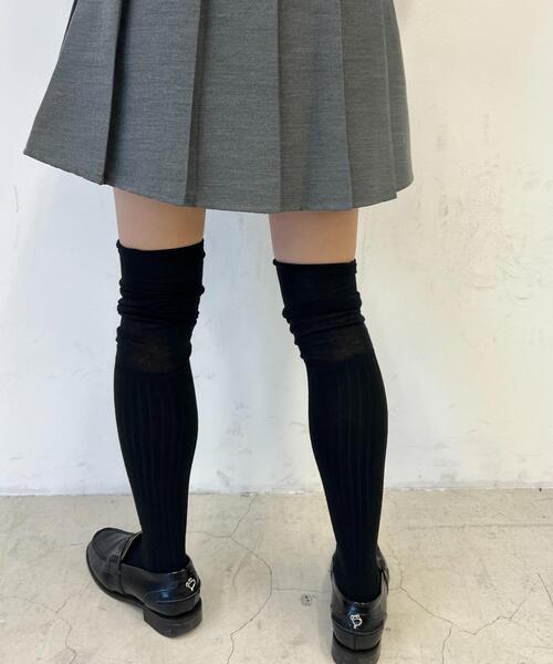 PHILLY(フィリー)の「デザインニーハイソックス(ソックス/靴下・レディース・アイボリー/ブラック/ホワイト/グレー・FREE)」の12枚目の写真