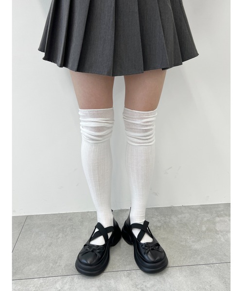 PHILLY(フィリー)の「デザインニーハイソックス(ソックス/靴下・レディース・アイボリー/ブラック/ホワイト/グレー・FREE)」の18枚目の写真