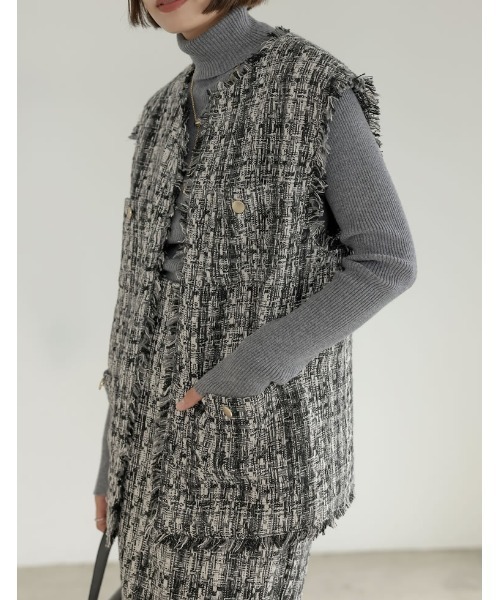Re:EDIT（リエディ）の「MIXツイード金釦ベスト（ベスト・レディース・グレー/ブラック・LARGE/MEDIUM）」の9枚目の写真