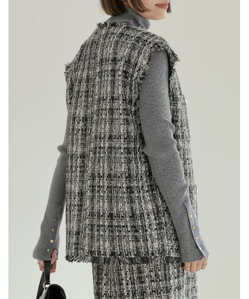 Re:EDIT（リエディ）の「MIXツイード金釦ベスト（ベスト・レディース・グレー/ブラック・LARGE/MEDIUM）」の13枚目の写真