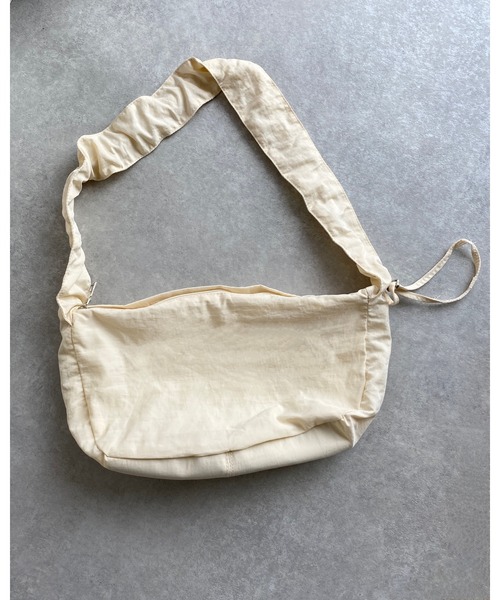 She's Closet（シーズクローゼット）の「ドローコードシャーリングハンドルショルダーバッグ/ギャザーハンドバッグ（ショルダーバッグ・レディース・ベージュ/アイボリー/スモークピンク/ブラック・FREE）」の10枚目の写真