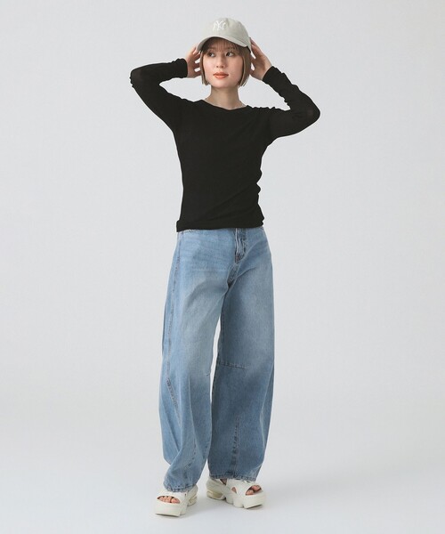 Ray BEAMS（レイビームス）の「【4/2値下げ】テレコ リブ クルーネック トップス（Tシャツ/カットソー・レディース・ブルー/ブラック/ホワイト・ONE SIZE）」の4枚目の写真