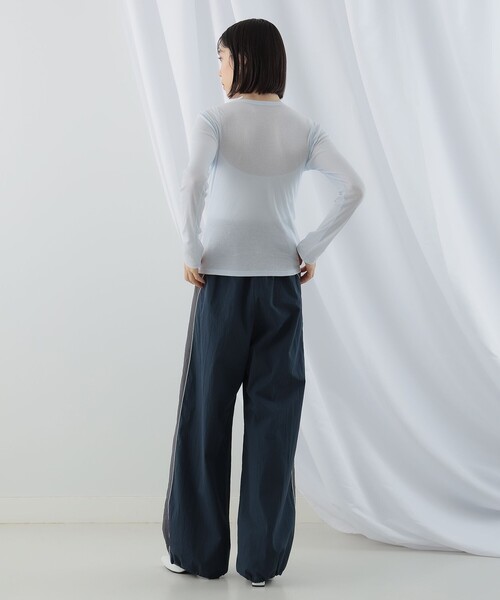 Ray BEAMS(レイビームス)の「テレコ リブ クルーネック トップス(Tシャツ/カットソー・レディース・ブルー/ブラック/ホワイト・ONE SIZE)」の17枚目の写真