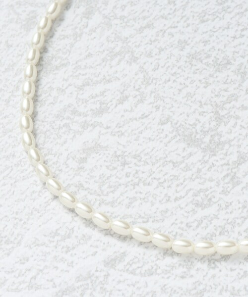 OPAQUE.CLIP（オペークドットクリップ）の「◆フェイクパールフックネックレス（ネックレス・レディース・ゴールド/シルバー・00）」の4枚目の写真
