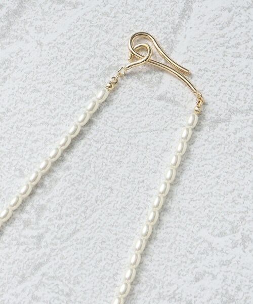 OPAQUE.CLIP（オペークドットクリップ）の「◆フェイクパールフックネックレス（ネックレス・レディース・ゴールド/シルバー・00）」の5枚目の写真