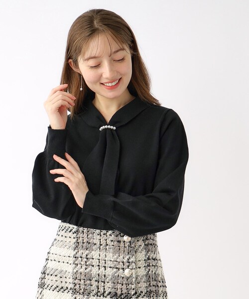 index（インデックス）の「◆≪新色追加/7color≫ フェイクパールボウタイデザインニット【洗濯機洗い可】（ニット/セーター・レディース・オフホワイト/ブラック/ピンク系1/グレー系4/ホワイト系7/ライトオレンジ系/サックスブルー系7・40/38/42/36）」の20枚目の写真