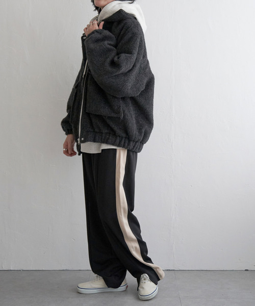 VENCEEXCHANGE（ヴァンスエクスチェンジ）の「シャギーフライトジャケット（ミリタリージャケット・レディース・ホワイト/グレー/ブラック・FREE）」の14枚目の写真