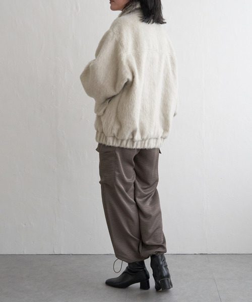 VENCEEXCHANGE（ヴァンスエクスチェンジ）の「シャギーフライトジャケット（ミリタリージャケット・レディース・ホワイト/グレー/ブラック・FREE）」の21枚目の写真