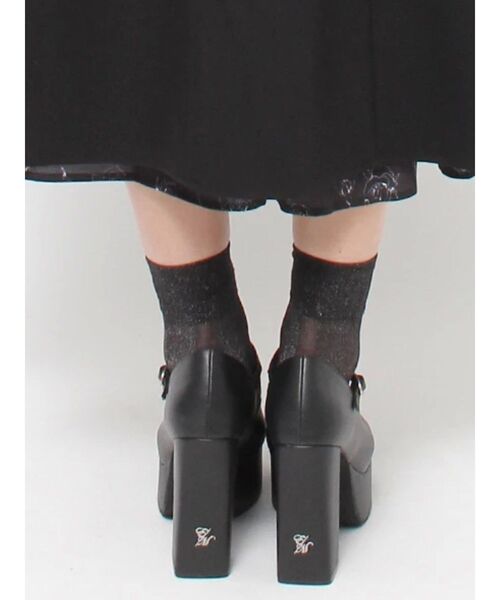 EATME(イートミー)の「E/Mロゴストラップパンプス(パンプス・レディース・ベージュ/その他1/ブラック・L/S/M)」の5枚目の写真