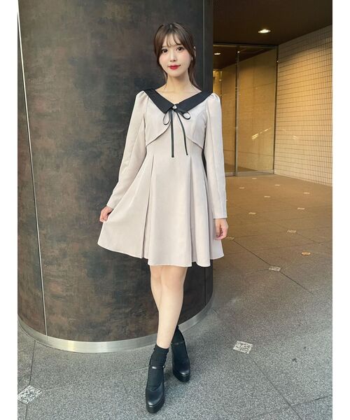 EATME(イートミー)の「E/Mロゴストラップパンプス(パンプス・レディース・ベージュ/その他1/ブラック・L/S/M)」の8枚目の写真