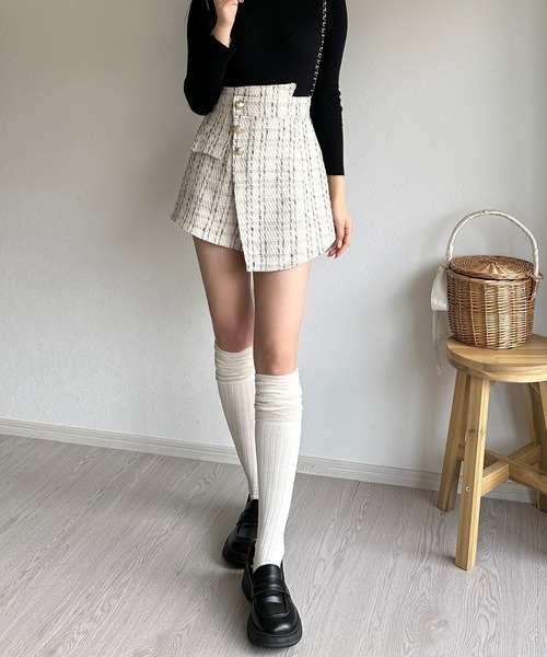 Silly(シリー)の「【コーデに取り入れやすい◎】リブオーバーニールーズソックス(ソックス/靴下・レディース・ホワイト/アイボリー/グレー/ブラック・FREE)」の8枚目の写真