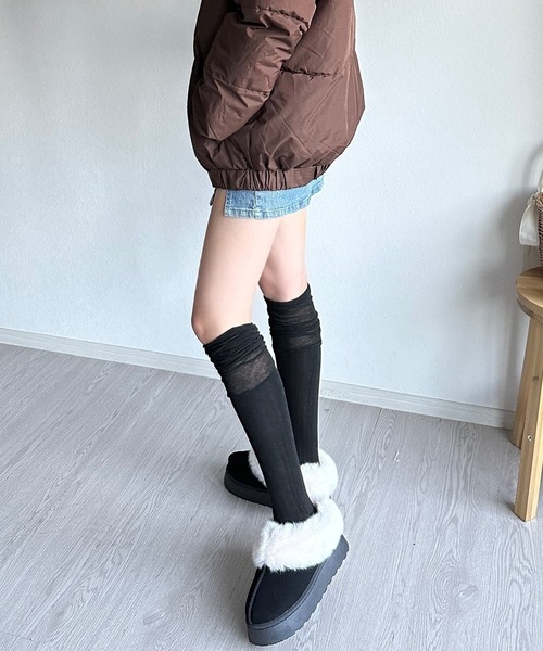 Silly(シリー)の「【コーデに取り入れやすい◎】リブオーバーニールーズソックス(ソックス/靴下・レディース・ホワイト/アイボリー/グレー/ブラック・FREE)」の11枚目の写真