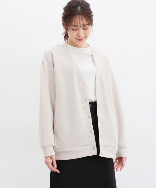 Honeys（ハニーズ）の「きれいめＶネックカーディガン（カーディガン/ボレロ・レディース・ライトグレー/ライトベージュ/ライトグリーン/ネイビー/ブラック・LL/M/L）」の19枚目の写真