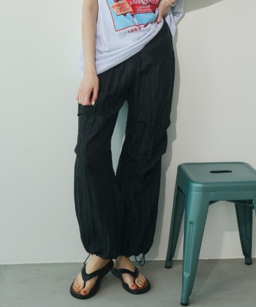 Unitage（ユニテージ）の「ボリュームワークパンツ（カーゴパンツ・レディース・オレンジ/ブラック・FREE）」の2枚目の写真