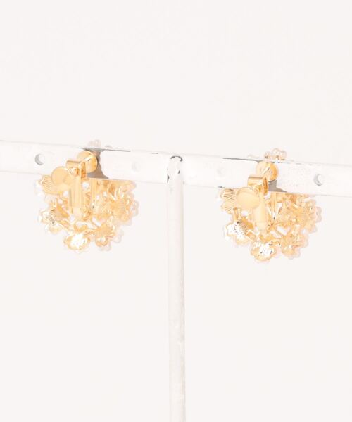 Three Four Time（ｽﾘｰﾌｫｰﾀｲﾑ）の「オーロラフラワーブーケイヤリング【結婚式/フォーマル/入卒/デイリー】（イヤリング・レディース・ゴールド・FREE）」の9枚目の写真