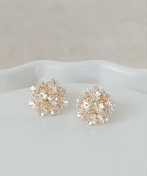 Three Four Time（ｽﾘｰﾌｫｰﾀｲﾑ）の「オーロラフラワーブーケイヤリング【結婚式/フォーマル/入卒/デイリー】（イヤリング・レディース・ゴールド・FREE）」の2枚目の写真