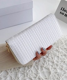 編み込みデザイン長財布 ホワイト・ベージュ 編み込みデザイン長財布 ホワイト・ベージュ レザー調編み込み風