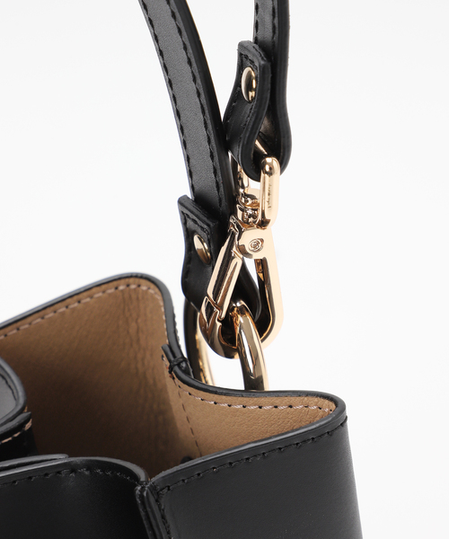 IENA（イエナ）の「《追加》【GIANNI NOTARO/ジャンニ ノターロ】バケツガタミニバッグ（ショルダーバッグ・レディース・ブルー/キャメル/ホワイト・FREE）」の16枚目の写真