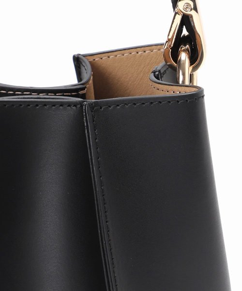 IENA（イエナ）の「《追加》【GIANNI NOTARO/ジャンニ ノターロ】バケツガタミニバッグ（ショルダーバッグ・レディース・ブルー/キャメル/ホワイト・FREE）」の15枚目の写真