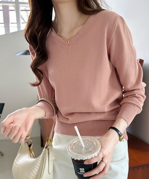 COCOMOMO(ココモモ)の「柔らか綿100% Vネックコットンニットトップス(ニット/セーター・レディース・ライトブルー/グレー/ライトブラウン/ネイビー/ダークグレー/オレンジ/ホワイト/ライトグリーン/ピンク・FREE)」の17枚目の写真