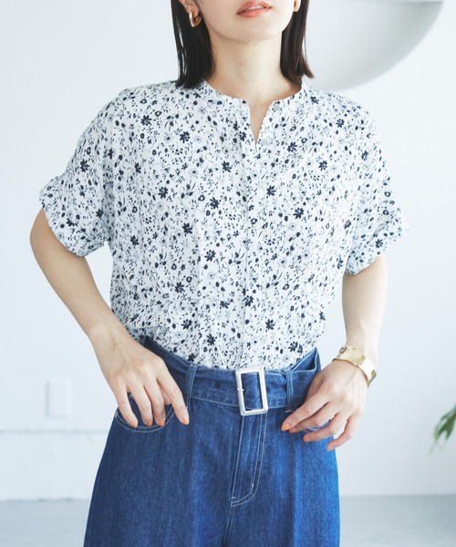 VIS(ビス)の「【WEB限定】【追加】ウエストタックブラウス(シャツ/ブラウス・レディース・ブラック系その他/キナリ/サックスブルー/ホワイト系その他5/ブラック/オフホワイト・FREE)」の4枚目の写真
