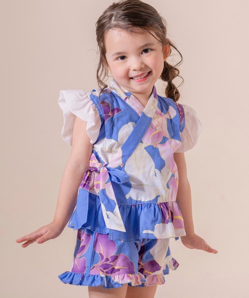 Catherine Cottage(キャサリンコテージ)の「フリル甚平(浴衣・キッズ・ライトブルー/ライトピンク/ホワイト系1/アイボリー/サックスブルー/ピンク系2/ピンク系1/ブルー系1/ブルー系2/ライラック系1/ホワイト×ブルー/ブルー × パープル・90/130/120/110/100)」の6枚目の写真