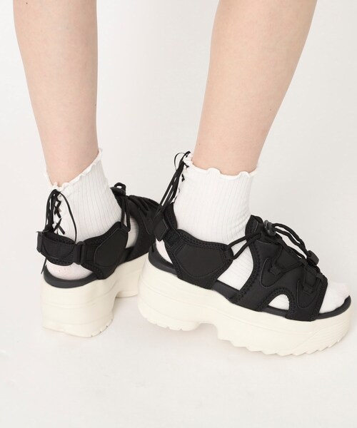 cs T&P（シーエスティーアンドピー）の「厚底軽量スポサン 24SS（サンダル・レディース・ホワイト/ブラック/ブラック×ホワイト・S/M/L/LL）」の3枚目の写真