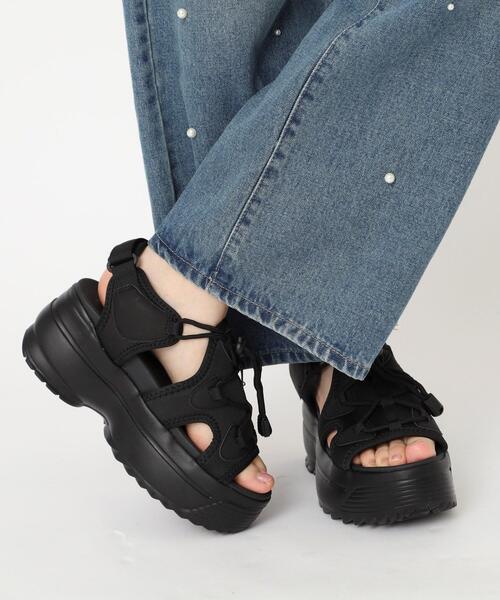cs T&P（シーエスティーアンドピー）の「厚底軽量スポサン 24SS（サンダル・レディース・ホワイト/ブラック/ブラック×ホワイト・S/M/L/LL）」の2枚目の写真