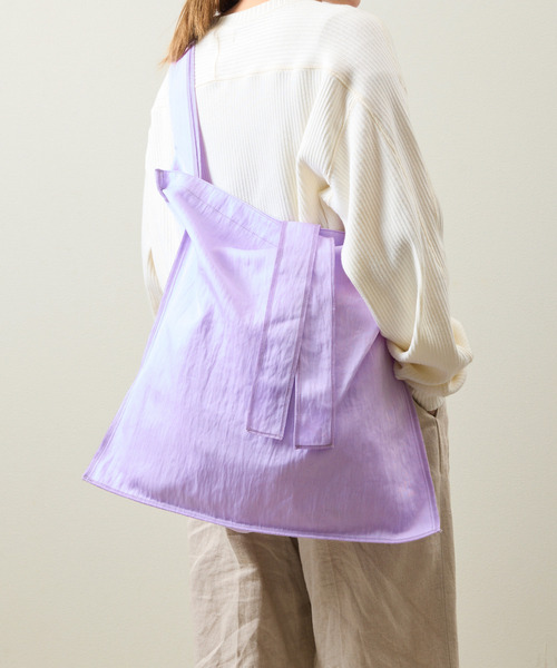 ITTI（イッチ）の「ITTI イッチ / MARY INSIDE OUT TOTE - L / CERATO BRIGHT インサイドアウトナイロントートバッグ L / ITTI-BAG-131-CB（ショルダーバッグ・メンズ・ブラック/ブラウン/レッド/ダークグリーン/グレー/ミント/ラベンダー・FREE）」の6枚目の写真