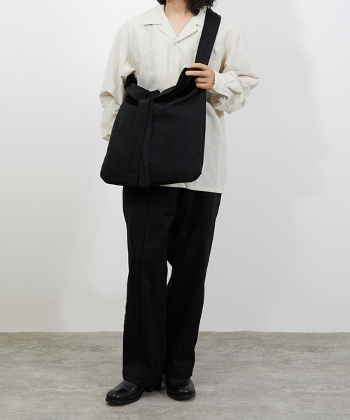 And A(アンドエー)の「ITTI イッチ / MARY INSIDE OUT TOTE - L / CERATO BRIGHT インサイドアウトナイロントートバッグ L / ITTI-BAG-131-CB(ショルダーバッグ・メンズ・ブラック/ブラウン/レッド/ダークグリーン・FREE)」の5枚目の写真
