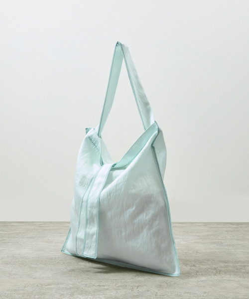 And A(アンドエー)の「ITTI イッチ / MARY INSIDE OUT TOTE - L / CERATO BRIGHT インサイドアウトナイロントートバッグ L / ITTI-BAG-131-CB(ショルダーバッグ・メンズ・ブラック/ブラウン/レッド/ダークグリーン/グレー/ミント/ラベンダー/オレンジ/オリーブ・FREE)」の19枚目の写真
