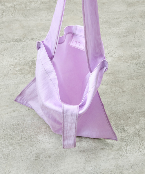And A(アンドエー)の「ITTI イッチ / MARY INSIDE OUT TOTE - L / CERATO BRIGHT インサイドアウトナイロントートバッグ L / ITTI-BAG-131-CB(ショルダーバッグ・メンズ・ブラック/ブラウン/レッド/ダークグリーン/グレー/ミント/ラベンダー/オレンジ/オリーブ・FREE)」の22枚目の写真