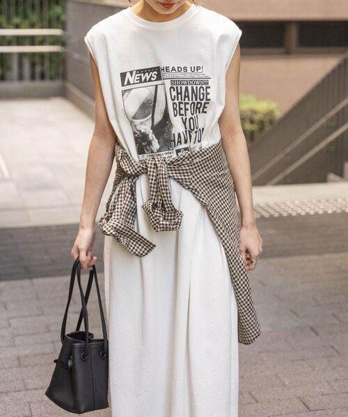 Spick & Span(スピックアンドスパン)の「ニュースプリントノースリーブワンピース(ワンピース・レディース・ホワイト・FREE)」の1枚目の写真