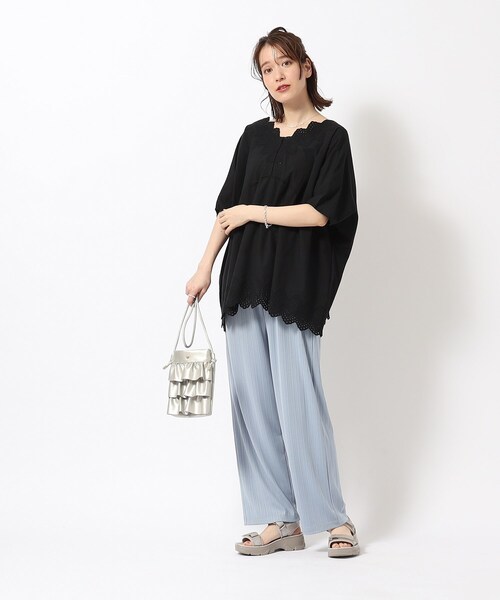 SHOO・LA・RUE（シューラルー）の「◆【レイヤードコーデに】すっきり見え ランダムテレコ リブイージー ストレートパンツ（その他パンツ・レディース・ダークグレー/ライトグレー/グリーン系/ブラック/ライトブルー・04/02/03）」の16枚目の写真