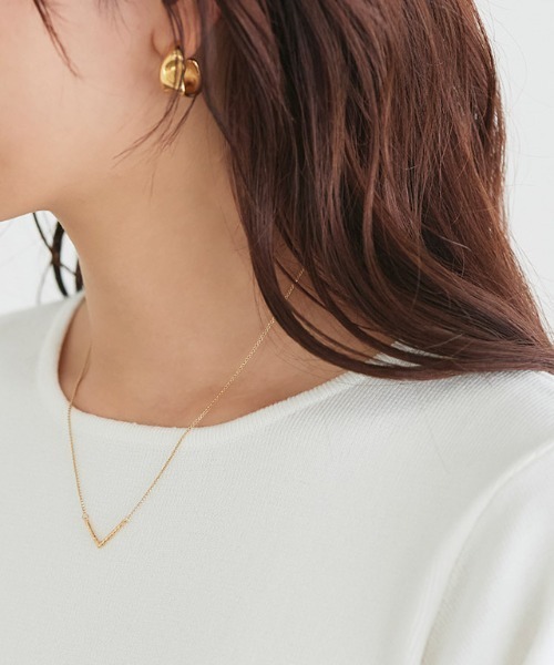 Pierrot（ピエロ）の「【silver925】Ｖトップネックレス（ネックレス・レディース・ゴールド・FREE）」の7枚目の写真