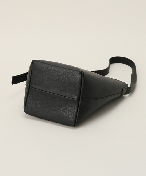LE TALON（ルタロン）の「LA SCAIA/ラスカイア one handle tote ST4838PDO（トートバッグ・レディース・ブラック・FREE）」の10枚目の写真
