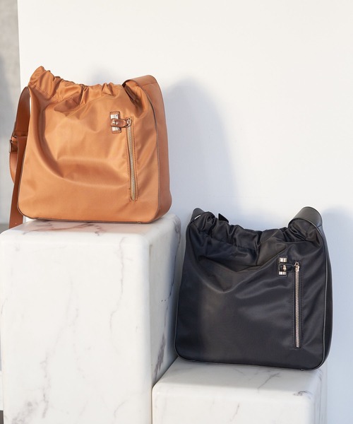 VIS（ビス）の「【A4収納】ナイロンワンショルダーバッグ（ショルダーバッグ・レディース・ブラック/イエロー系その他3・FREE）」の3枚目の写真