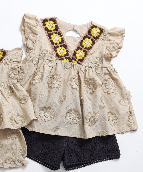 BREEZE(ブリーズ)の「【リンク】クロシェ編みチュニック(チュニック・キッズ・オフホワイト/ベージュ・100/130/120/110/90/80/140)」の1枚目の写真