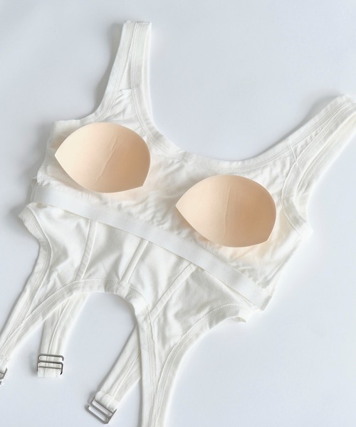 PUBLIC TOKYO(パブリックトウキョウ)の「【カップ付き・華奢見え】hazy ビスチェライクトップ(タンクトップ・レディース・ホワイト・2/1)」の15枚目の写真